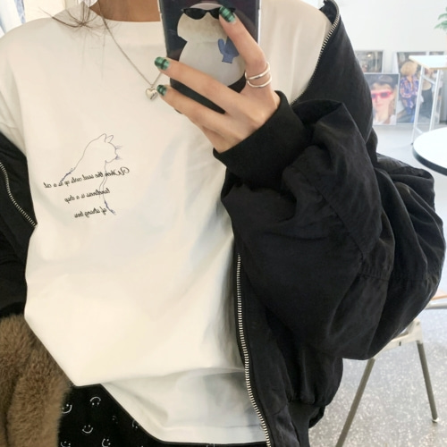 [BC879]네코 루즈핏 긴팔 티셔츠 -젊은스타일-